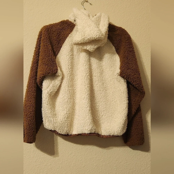 Plush by Revolve Sherpa Jacket - Picture 5 of 10